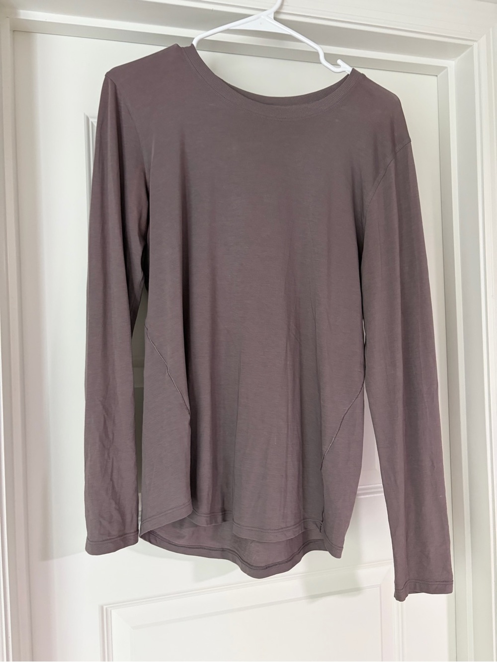 lululemon athletica Long Sleeve Scoop Neck Top in Mauve Gray